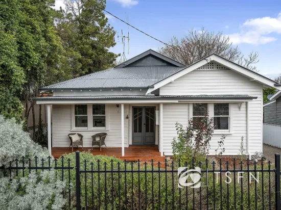 5 White Street, Kennington, Vic 3550