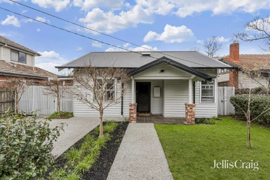 5 Windsor Avenue, Strathmore, Vic 3041