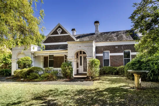 5 Wolseley Crescent, Blackburn, Vic 3130