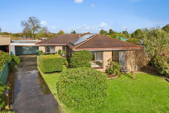 50 Balnagowan Avenue, Colac, Vic 3250