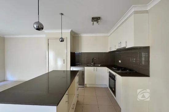 50 Belmont Crescent, Pakenham, Vic 3810-Image
