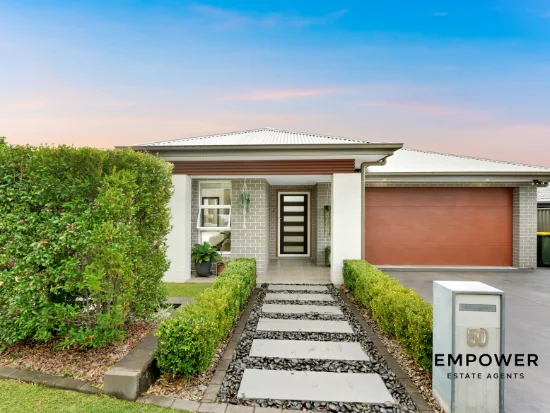 50 Glenroy Drive, Claymore, NSW 2559