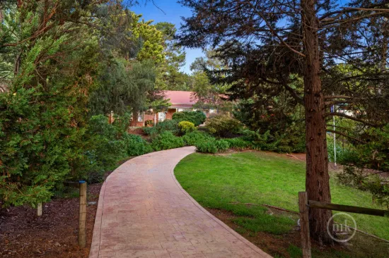 50 Maroong Drive, Research, Vic 3095