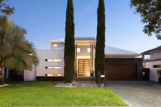 5016 Emerald Island Drive, Carrara, Qld 4211