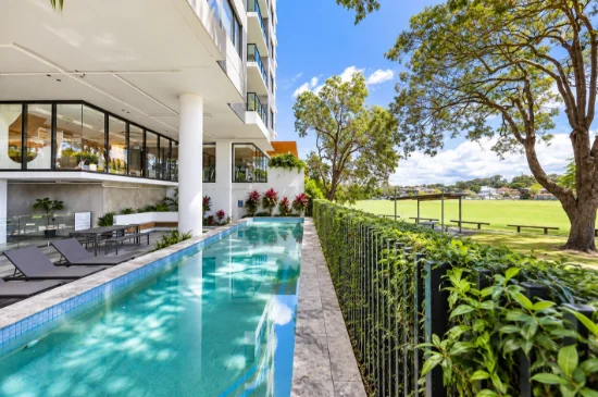 507/372-374 Marine Parade, Labrador, Qld 4215