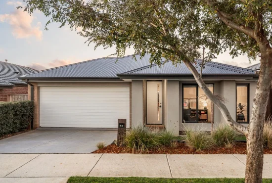 51 Arnold Circuit, Charlemont, Vic 3217