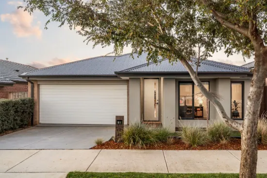 51 Arnold Circuit, Charlemont, Vic 3217