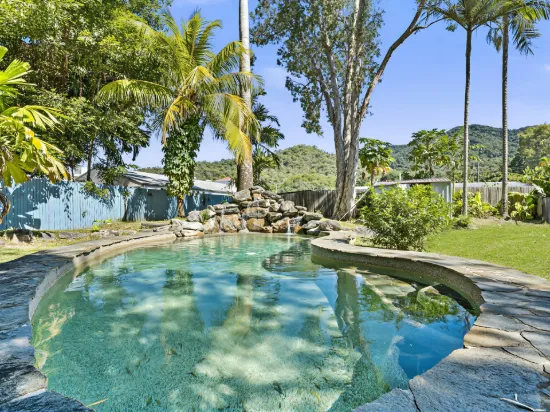 51 Endeavour Road, Clifton Beach, Qld 4879