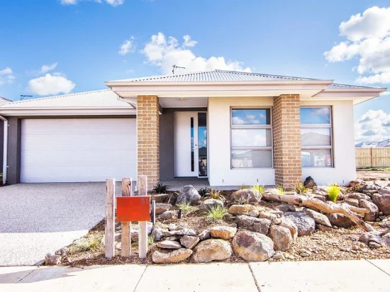 51 Madeira Street, Armstrong Creek, Vic 3217