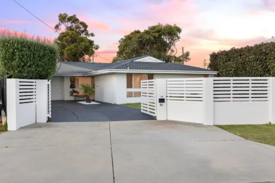 51 Redfin Crescent, Beldon, WA 6027