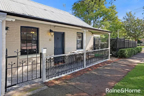51 Upper Street, Tamworth, NSW 2340