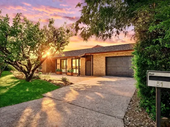 51 Vagabond Crescent, McKellar, ACT 2617