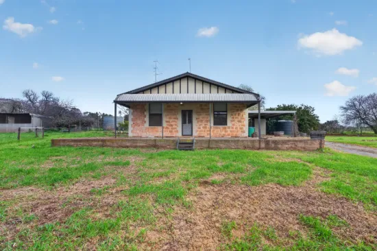 513 White Hut Road, Stanley Flat, SA 5453