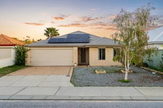 52 Aroona Way, Maddington, WA 6109