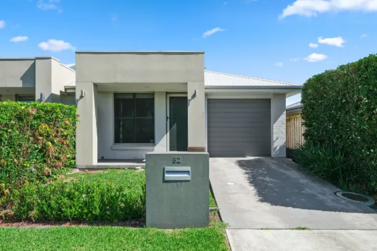 52 Bulbul Crescent, Fletcher, NSW 2287