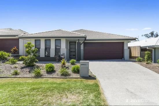 52 Burnett Drive, Holmview, Qld 4207