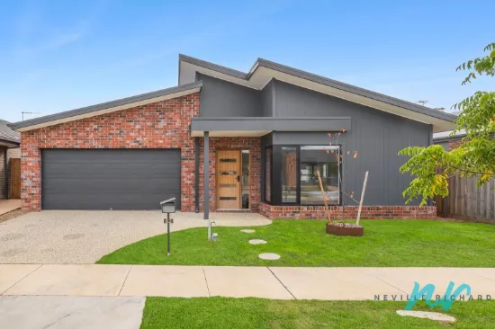 52 Countess Drive, St Leonards, Vic 3223