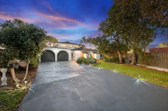 52 Davies Crescent, Kardinya, WA 6163