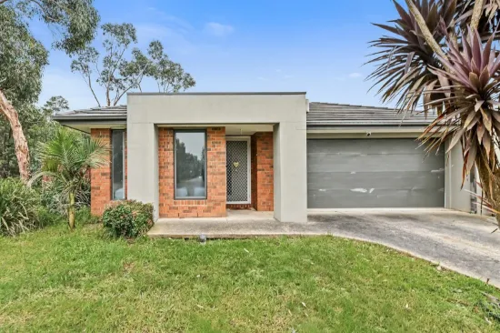 52 Devine Drive, Pakenham, Vic 3810