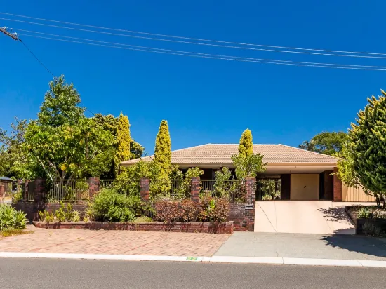 52 Drakeswood Rd, Warwick, WA 6024