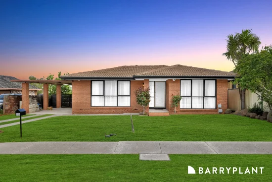 52 Dunvegan Drive, Kurunjang, Vic 3337