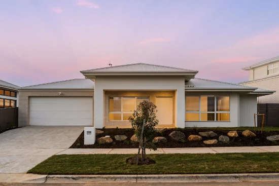 52 Eric Wilmot Way, Macnamara, ACT 2615