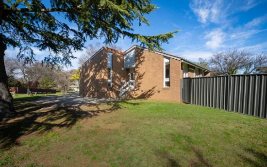 52 Kelloshiel Close, West Bathurst, NSW 2795