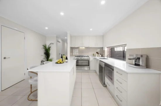 52 LOUDON CIRCUIT, Craigieburn, Vic 3064-Image