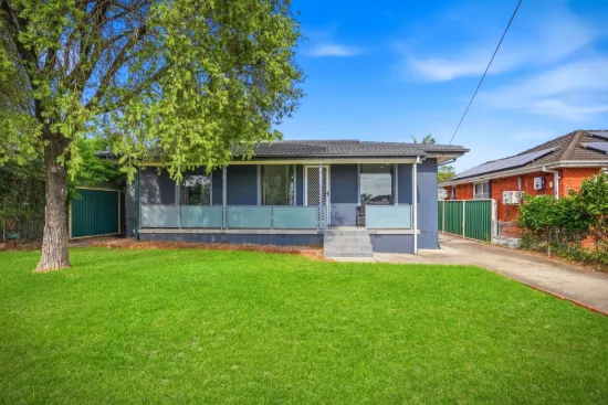 52 Mindanao Avenue, Lethbridge Park, NSW 2770
