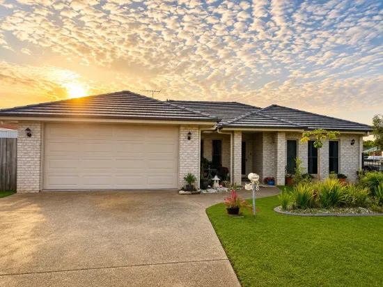 52 Mossman Way, Sandstone Point, Qld 4511