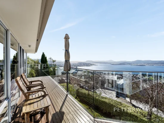 52 Nicholas Drive, Sandy Bay, Tas 7005
