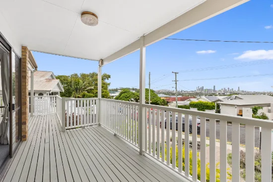 52 Nicholson St, Greenslopes, Qld 4120