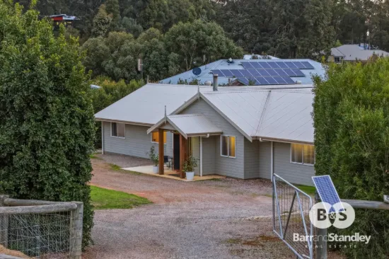 52 Nunnagine Circle, Roelands, WA 6226