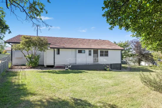 52 Orana Avenue, Cooma, NSW 2630