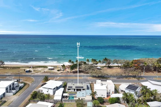52 Pacific Esplanade, Slade Point, Qld 4740