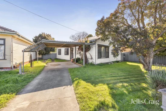 52 Rowlands Street, Sebastopol, Vic 3356