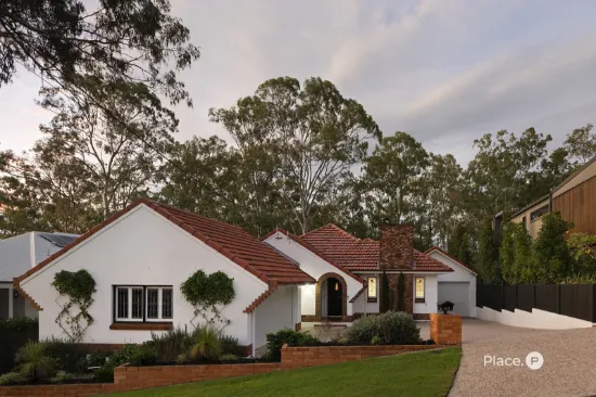 52 Solar Street, Coorparoo, Qld 4151