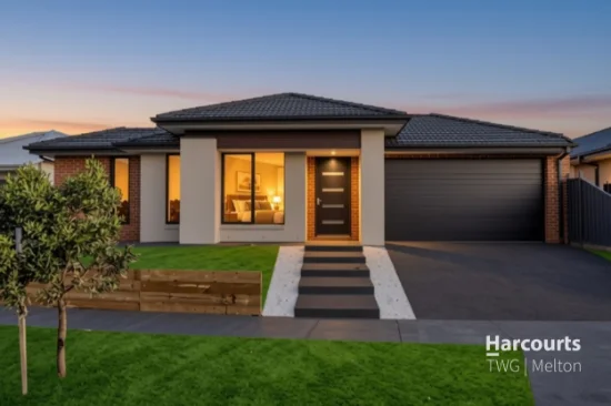52 Uplands Crescent, Melton South, Vic 3338
