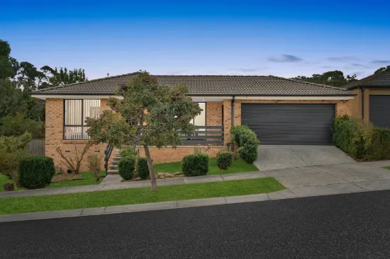 52 Wild Cherry Avenue, Pakenham, Vic 3810