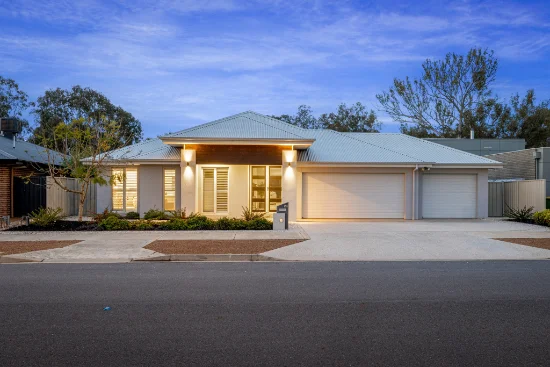 52 Woolshed Drive, Thurgoona, NSW 2640