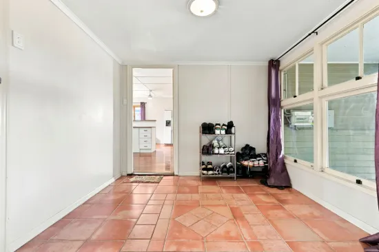 523 Warrigal Road, Eight Mile Plains, Qld 4113-Image