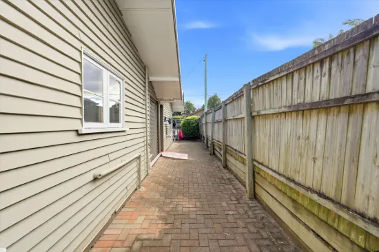523 Warrigal Road, Eight Mile Plains, Qld 4113-Image