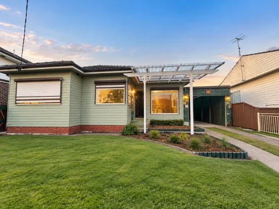 53 Chadwick Crescent, Fairfield West, NSW 2165