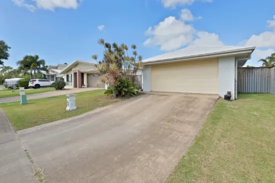 53 Commander Parade, Bucasia, Qld 4750