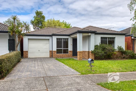 53 Melzak Way, Berwick, Vic 3806 - For Sale