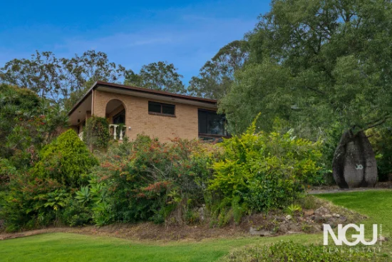 54-56 Goenoeng Drive, Tanah Merah, Qld 4128 - For Sale