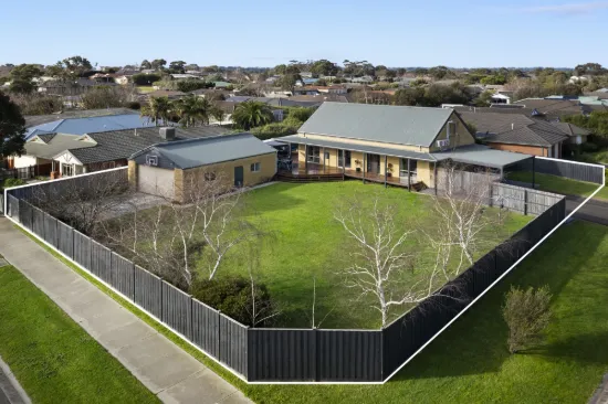 54 Amberley Drive, Mount Martha, Vic 3934