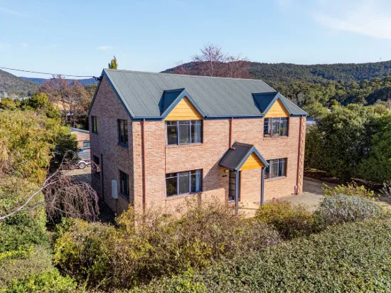 54 Beach Road, Snug, Tas 7054