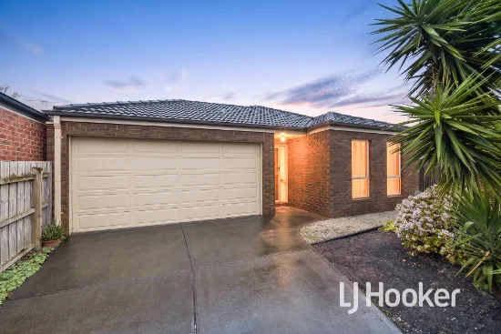 54 Bellarine Drive, Cranbourne, Vic 3977