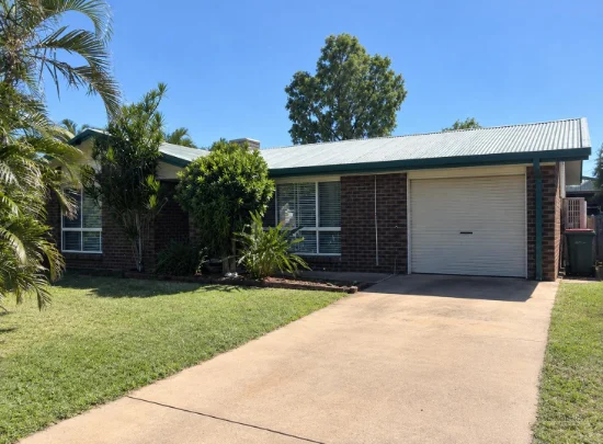 54 Bonython Drive, Emerald, Qld 4720